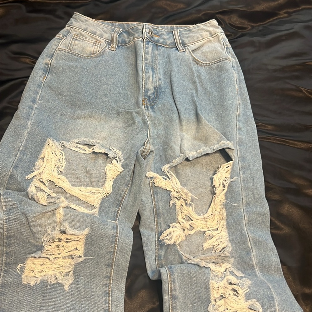 High Rise Jeans - Picture 2 of 3